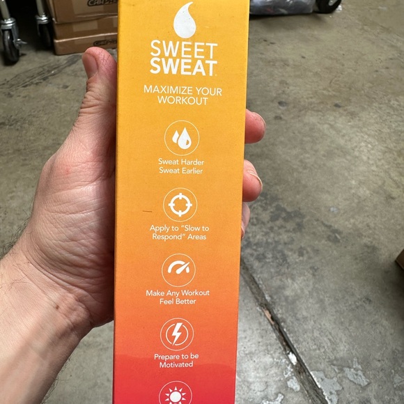 SWEET SWEAT Workout Enhancer / Tropical 6.4oz / Exp. 03.2030 - Picture 4 of 5